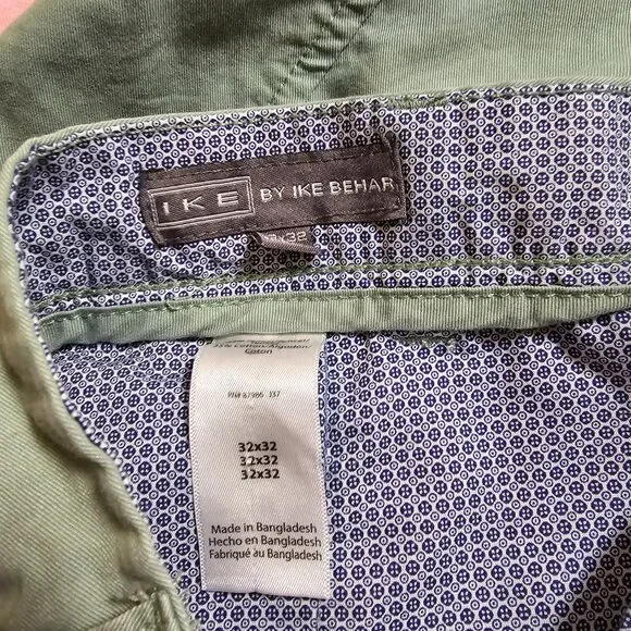 IKE by Ike Behar Muted Foam Color Size 32x32 Excellent Used Condition - Picture 5 of 5